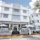 Chesterfield Hotel & Suites