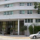 Albion Hotel, The