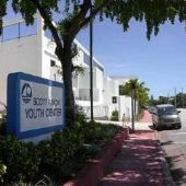 SCOTT RAKOW YOUTH CENTER & ICE RINK