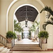 Four Seasons Hotel at The Surf Club