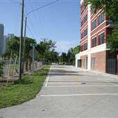 NW 17 St