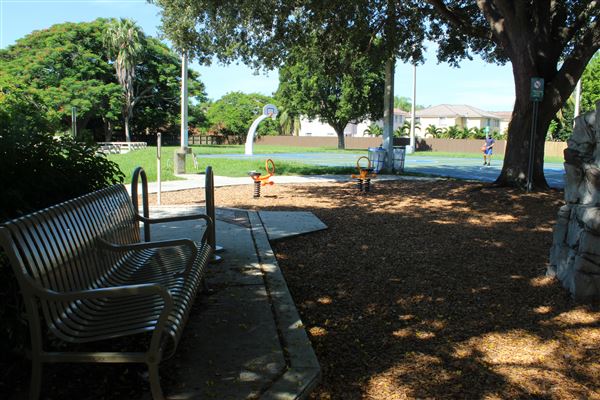 Forest Lakes Park