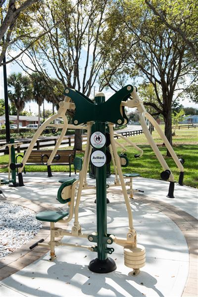 Colonial Drive Park