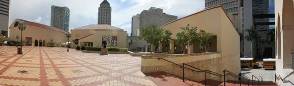 Cultural Center Plaza (7/29/2008)