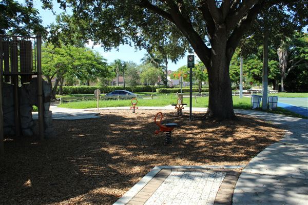 Forest Lakes Park
