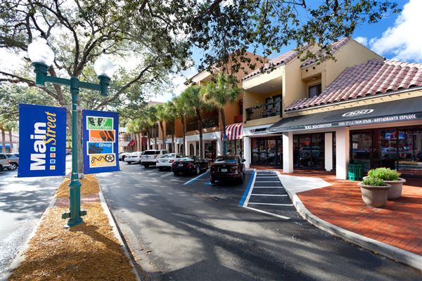 Main Street Miami Lakes