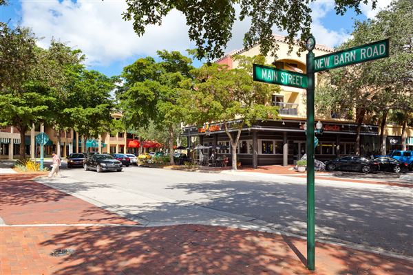 Main Street Miami Lakes