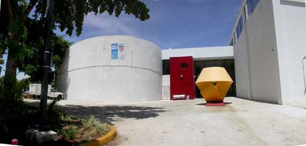 SCOTT RAKOW YOUTH CENTER & ICE RINK