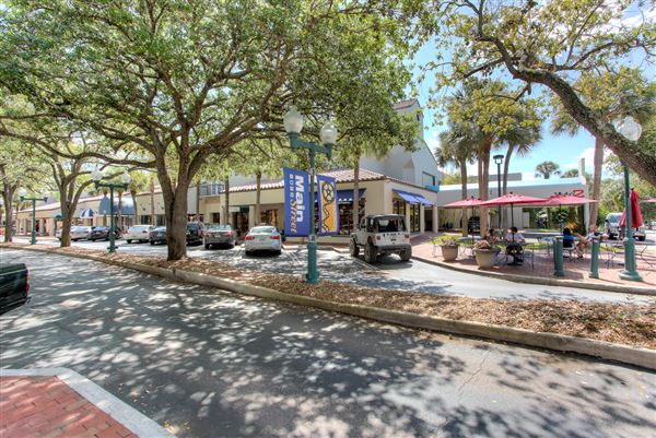 Main Street Miami Lakes